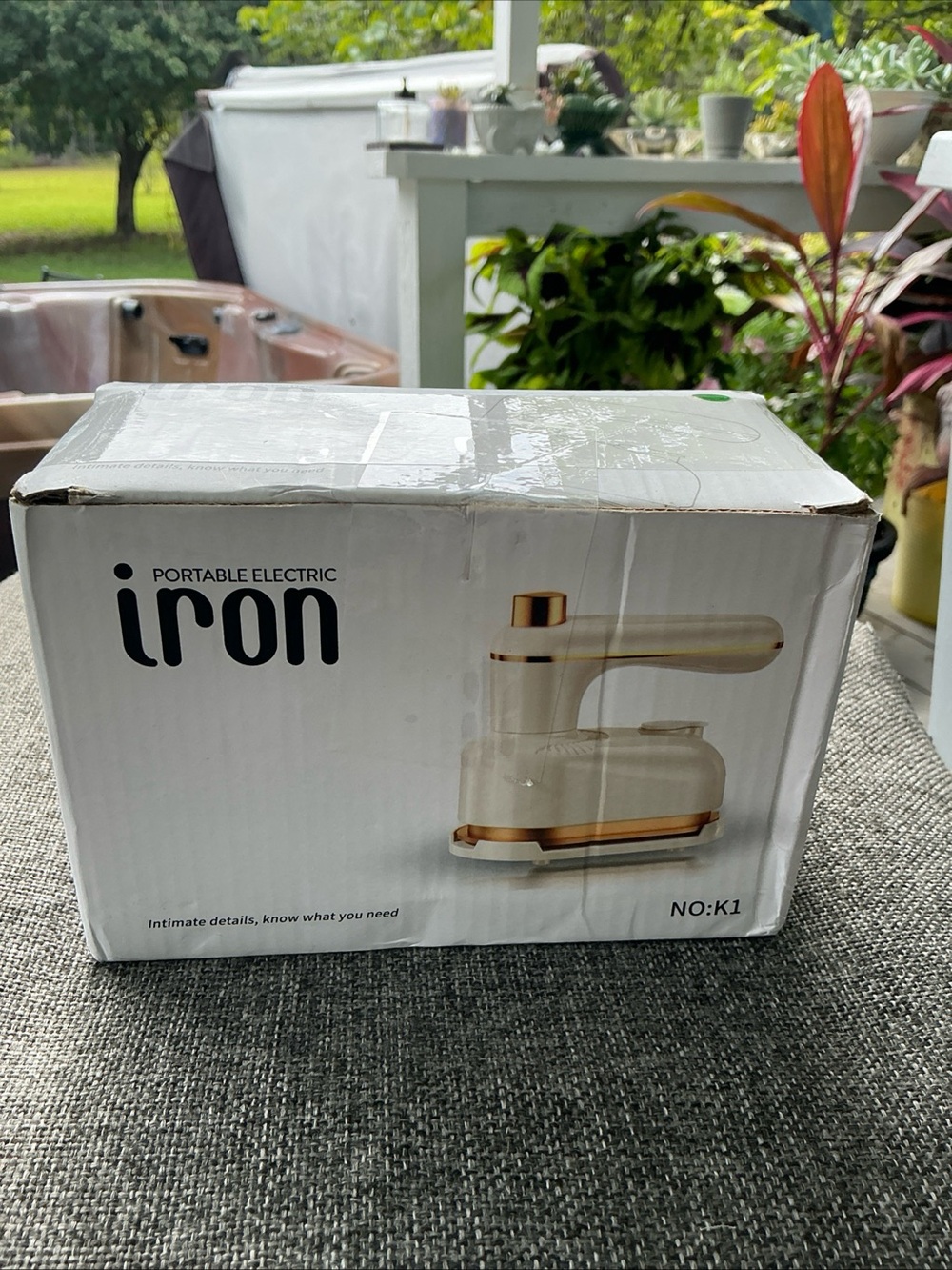 IRO Portable Electric Iron K1 in Cream with Gold Trim